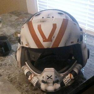 White and Orange Sci-Fi Helmet, Titanfall 2, Gutted, Damaged, Viper Helmet